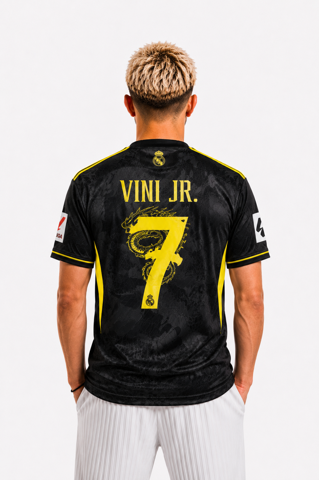 ⚫🟡 Real Madrid 2024/25 gostujući dres – Crno/Zlatni 🏆
